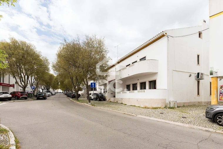 Moradia T5 para Venda em Malagueira e Horta das Figueiras Foto 2