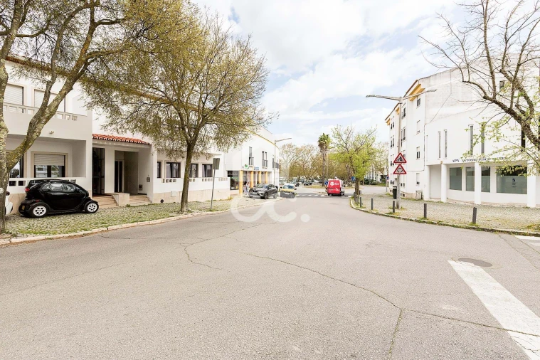 Moradia T5 para Venda em Malagueira e Horta das Figueiras Foto 47