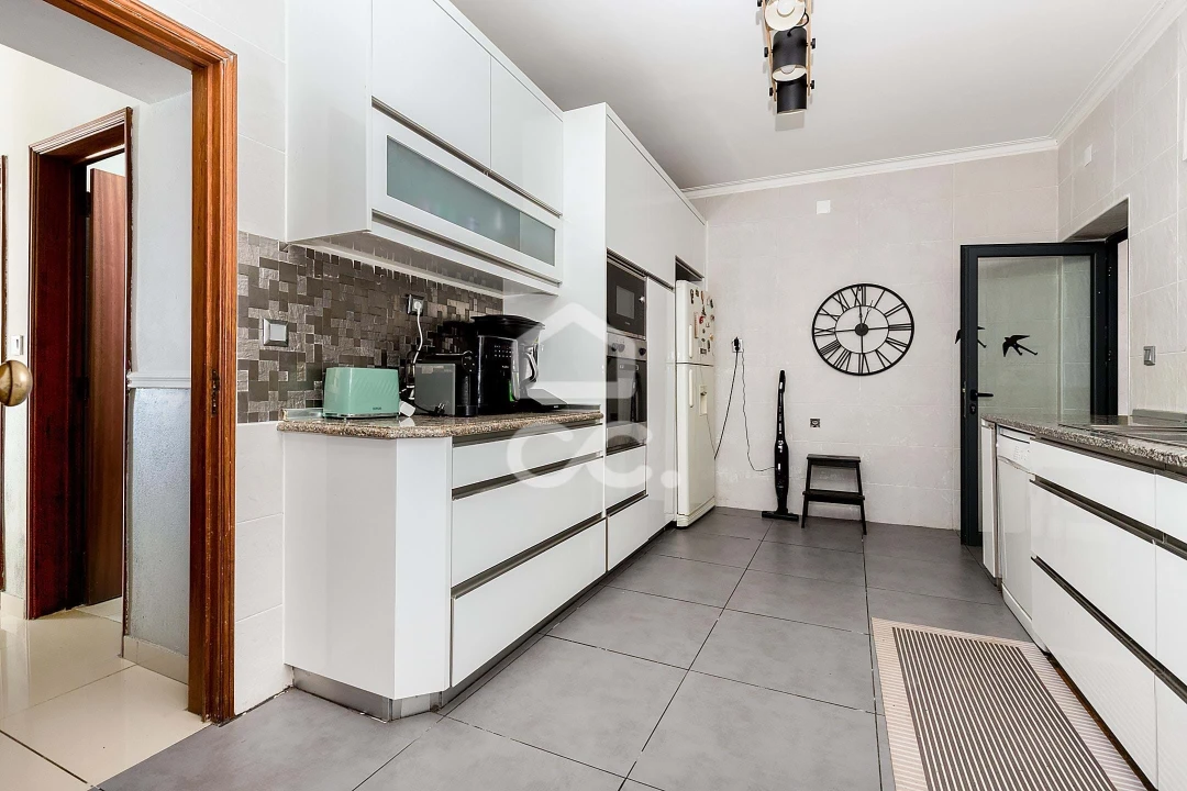 Moradia T5 para Venda em Malagueira e Horta das Figueiras Foto 10