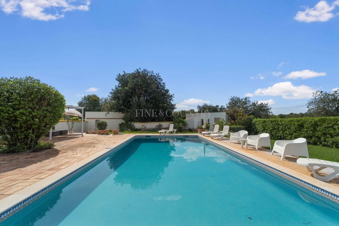 Moradia T6 para Venda em Boliqueime Foto 38