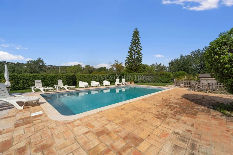 Moradia T6 para Venda em Boliqueime Foto 3