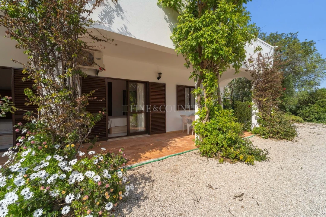 Moradia T6 para Venda em Boliqueime Foto 45