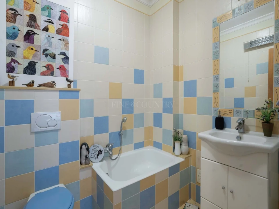 Moradia T5 para Venda em Santa Catarina da Fonte do Bispo Foto 24