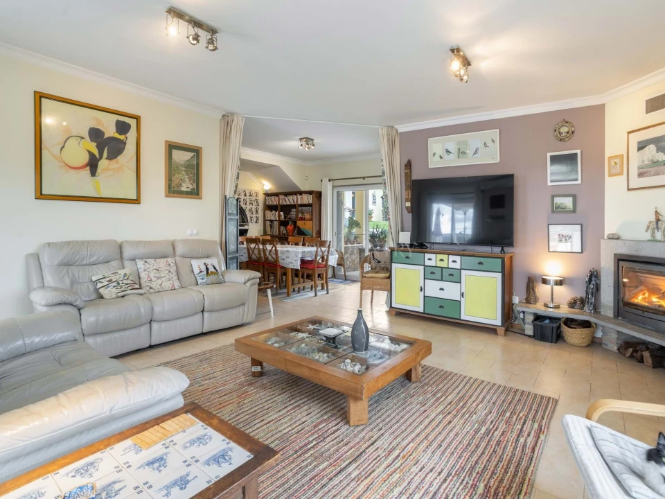 Moradia T5 para Venda em Santa Catarina da Fonte do Bispo Foto 12