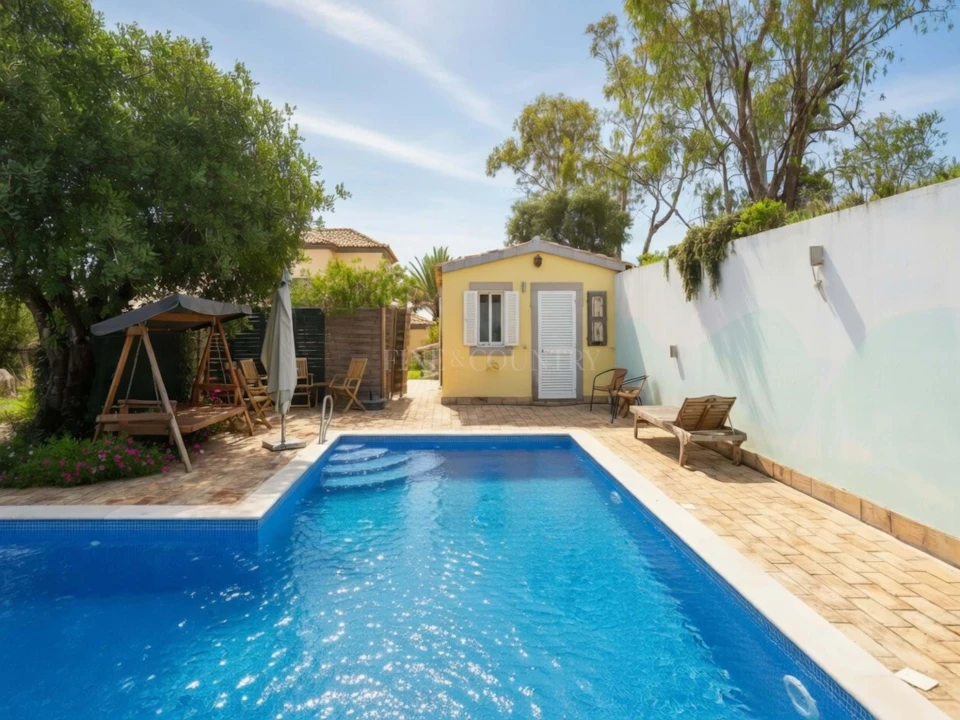 Moradia T5 para Venda em Santa Catarina da Fonte do Bispo Foto 30