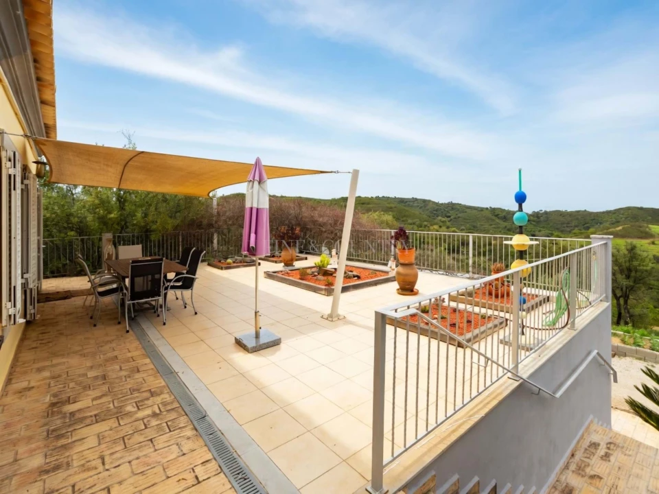 Moradia T5 para Venda em Santa Catarina da Fonte do Bispo Foto 18