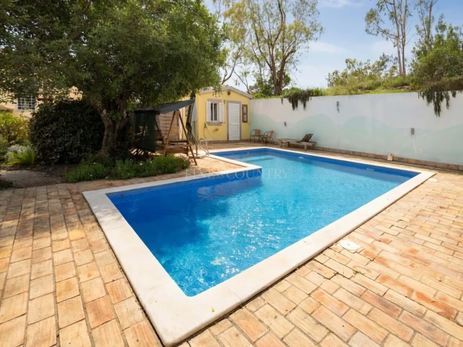 Moradia T5 para Venda em Santa Catarina da Fonte do Bispo Foto 31