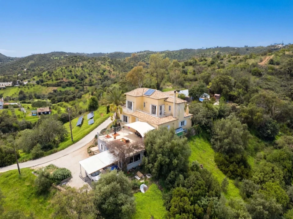 Moradia T5 para Venda em Santa Catarina da Fonte do Bispo Foto 5