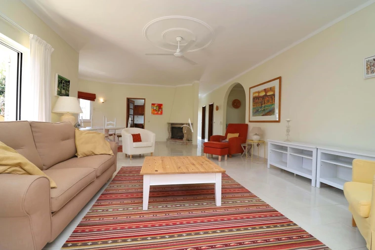 Moradia T4 para Venda em Loule (São Clemente) Foto 4