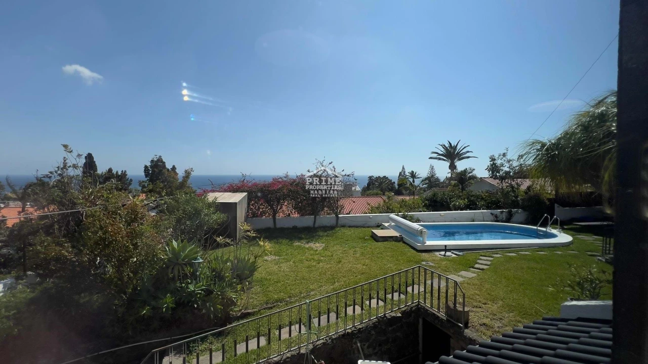 Moradia T6 para Venda em Caniço Foto 59