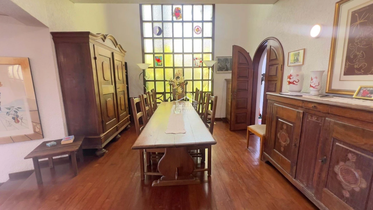 Moradia T6 para Venda em Caniço Foto 5