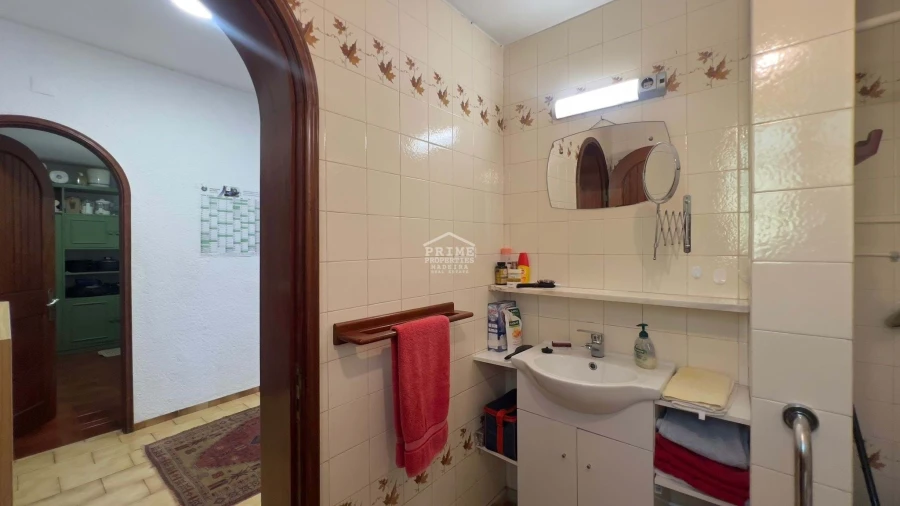 Moradia T6 para Venda em Caniço Foto 32