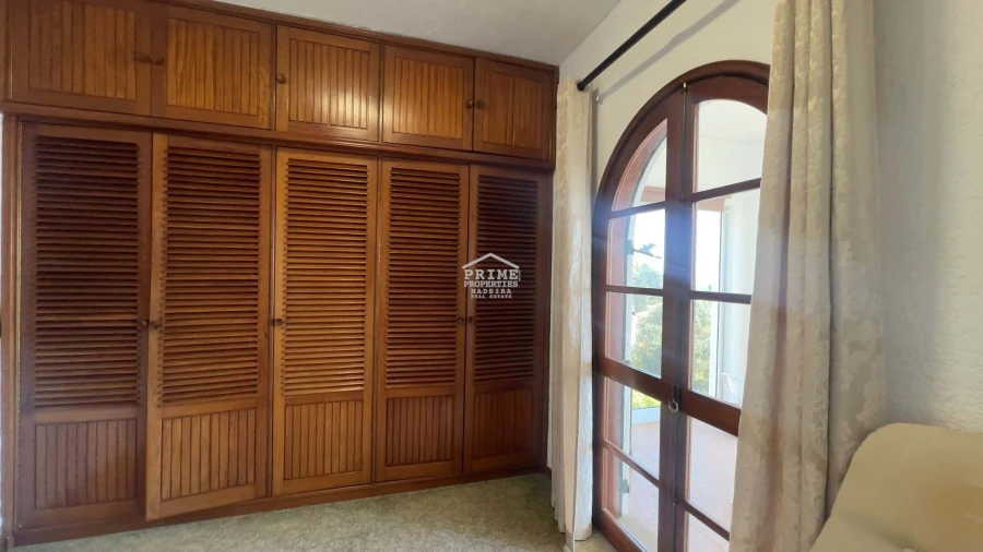 Moradia T6 para Venda em Caniço Foto 24