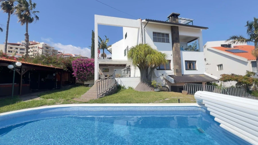 Moradia T6 para Venda em Caniço Foto 55