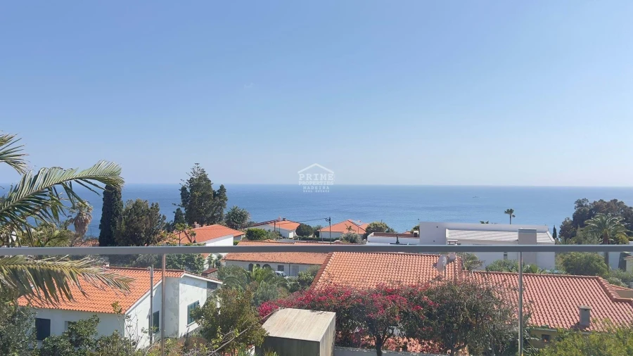 Moradia T6 para Venda em Caniço Foto 48