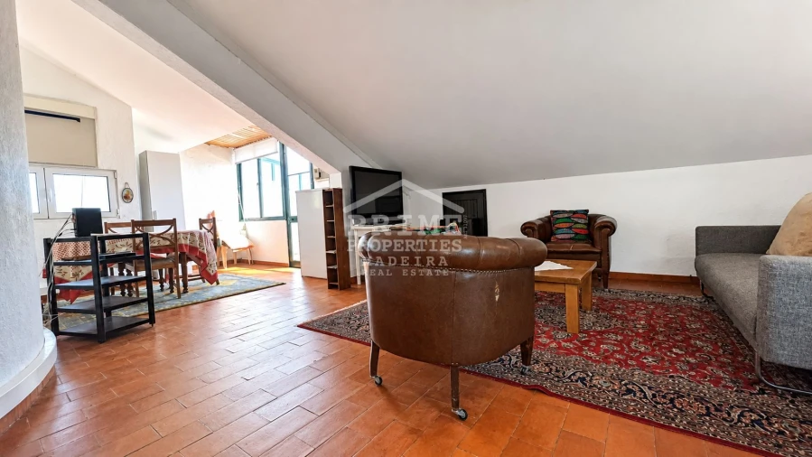 Moradia T4 para Venda em Caniço Foto 4