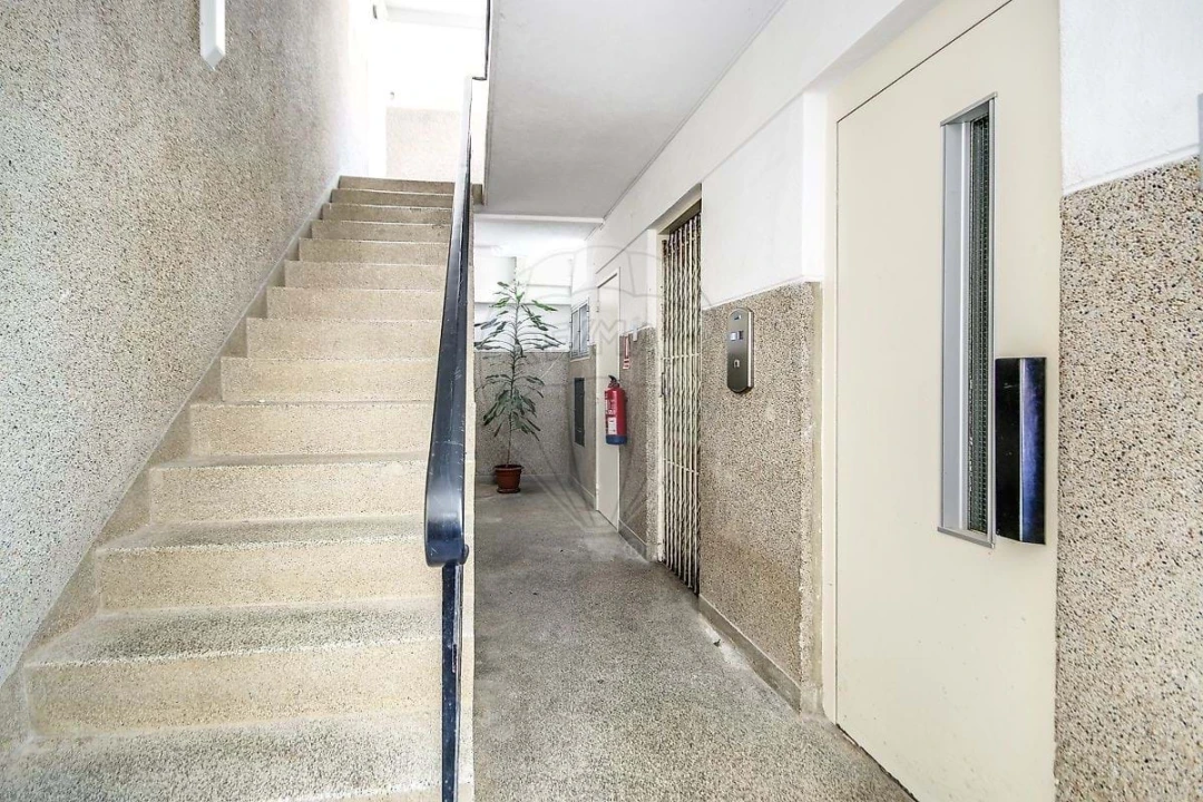 Apartamento T3 para Venda em Olivais Foto 17