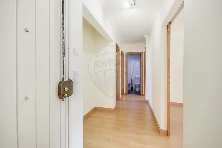 Apartamento T3 para Venda em Olivais Foto 7