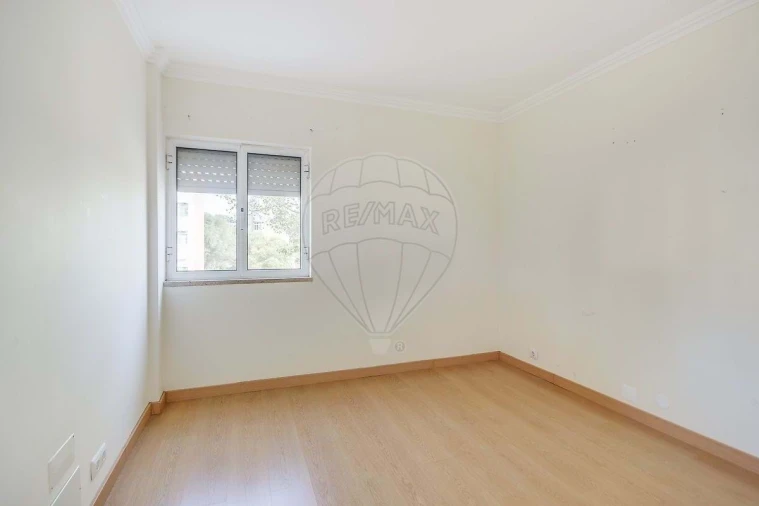 Apartamento T3 para Venda em Olivais Foto 13