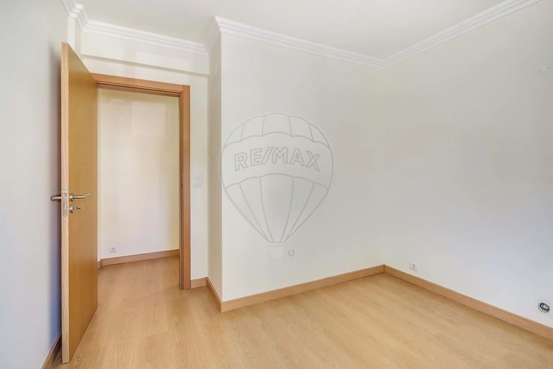 Apartamento T3 para Venda em Olivais Foto 9