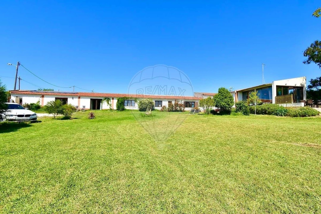 Moradia T4 para Venda em Agualva e Mira-Sintra Foto 1