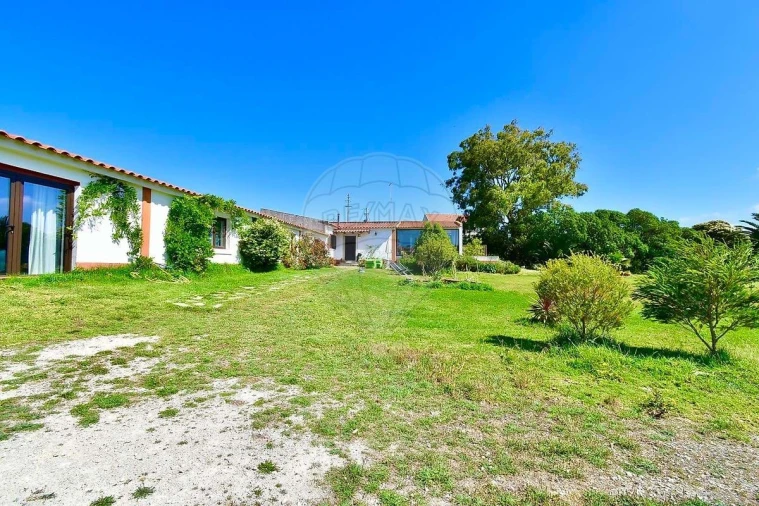 Moradia T4 para Venda em Agualva e Mira-Sintra Foto 3