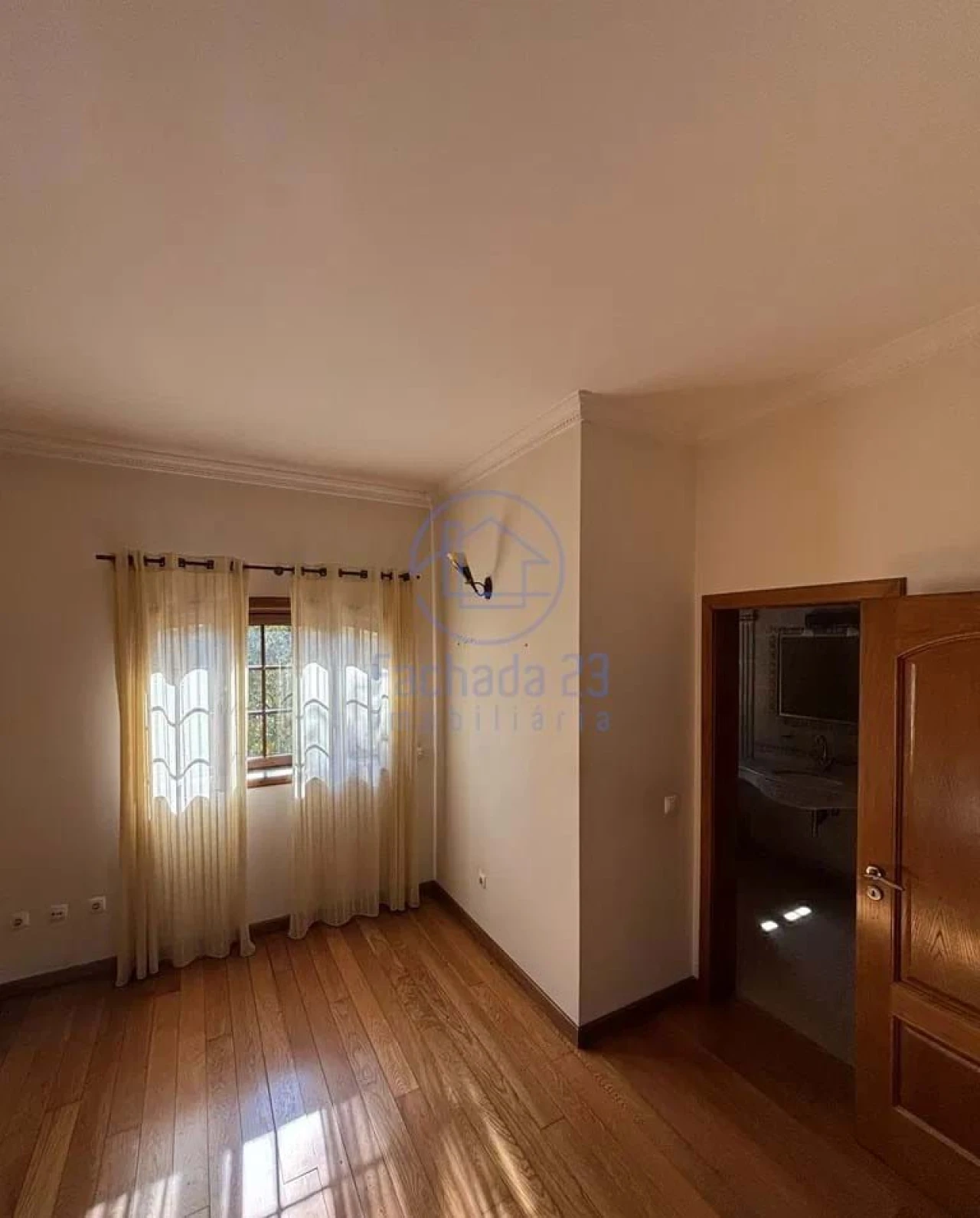 Moradia T5 para Venda em Meinedo Foto 25