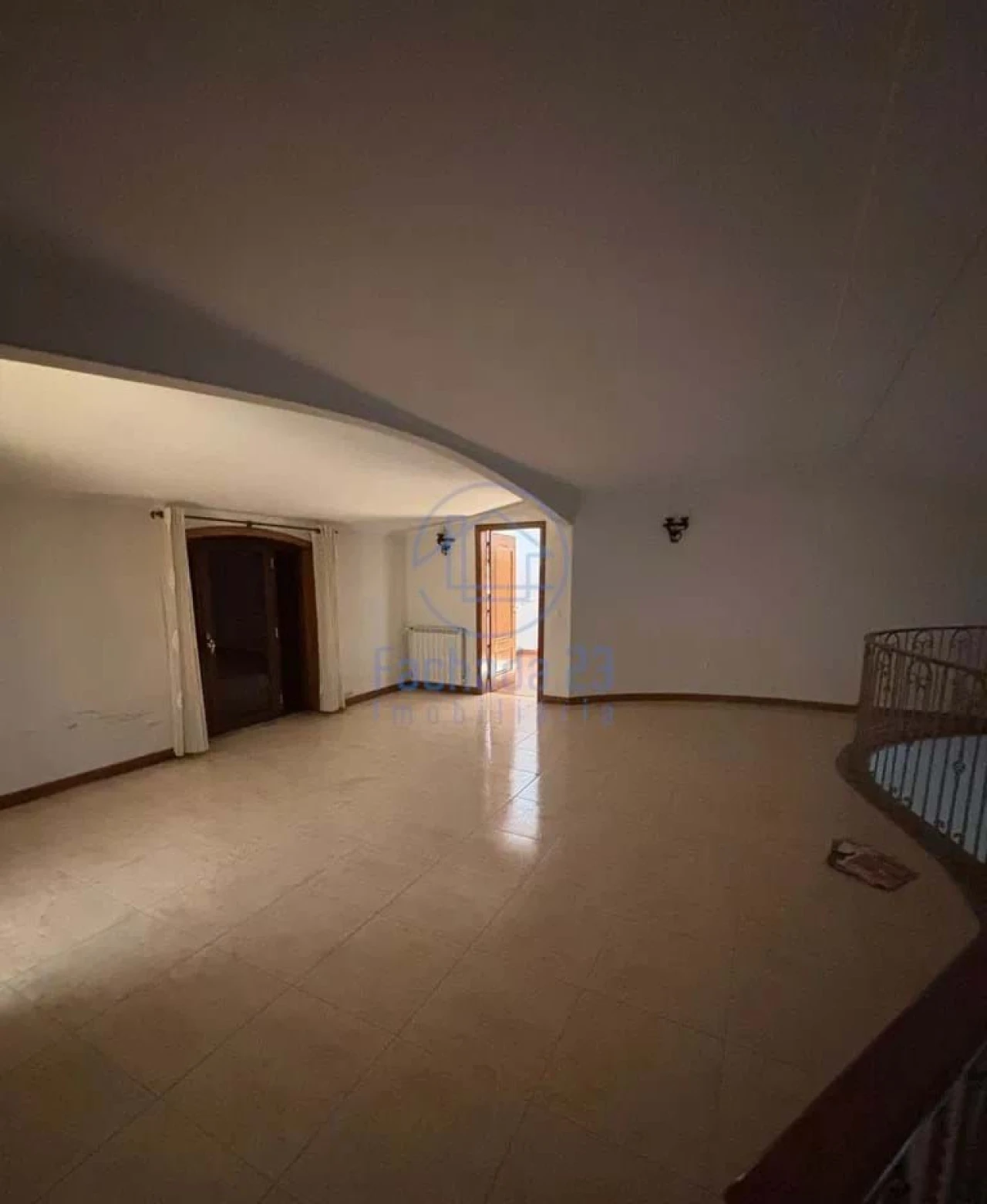 Moradia T5 para Venda em Meinedo Foto 8