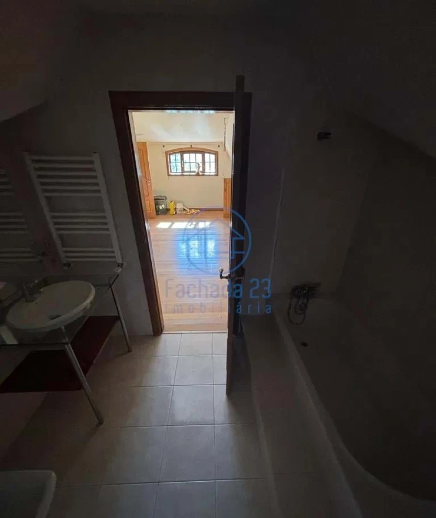 Moradia T5 para Venda em Meinedo Foto 14