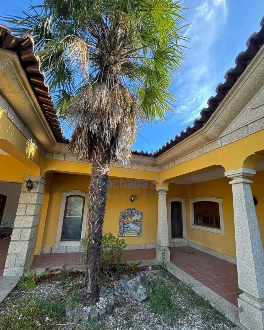 Moradia T5 para Venda em Meinedo Foto 27