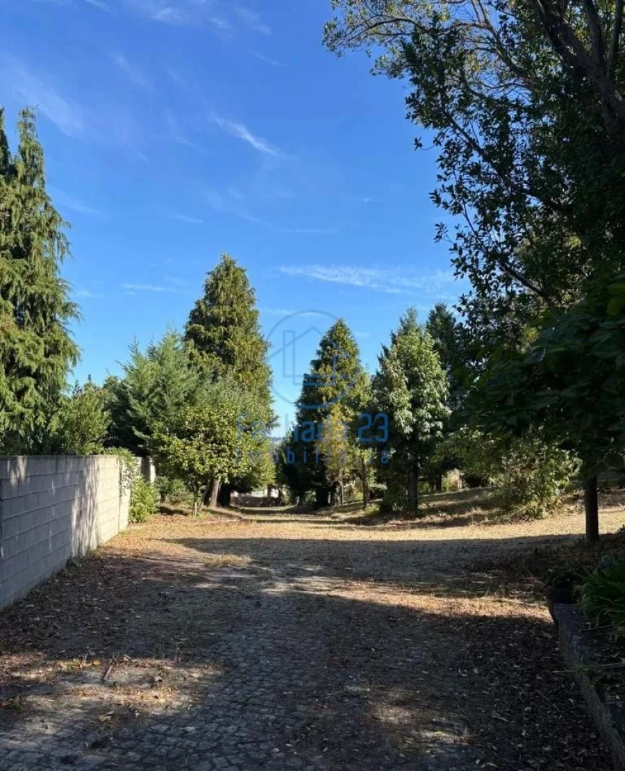 Moradia T5 para Venda em Meinedo Foto 54