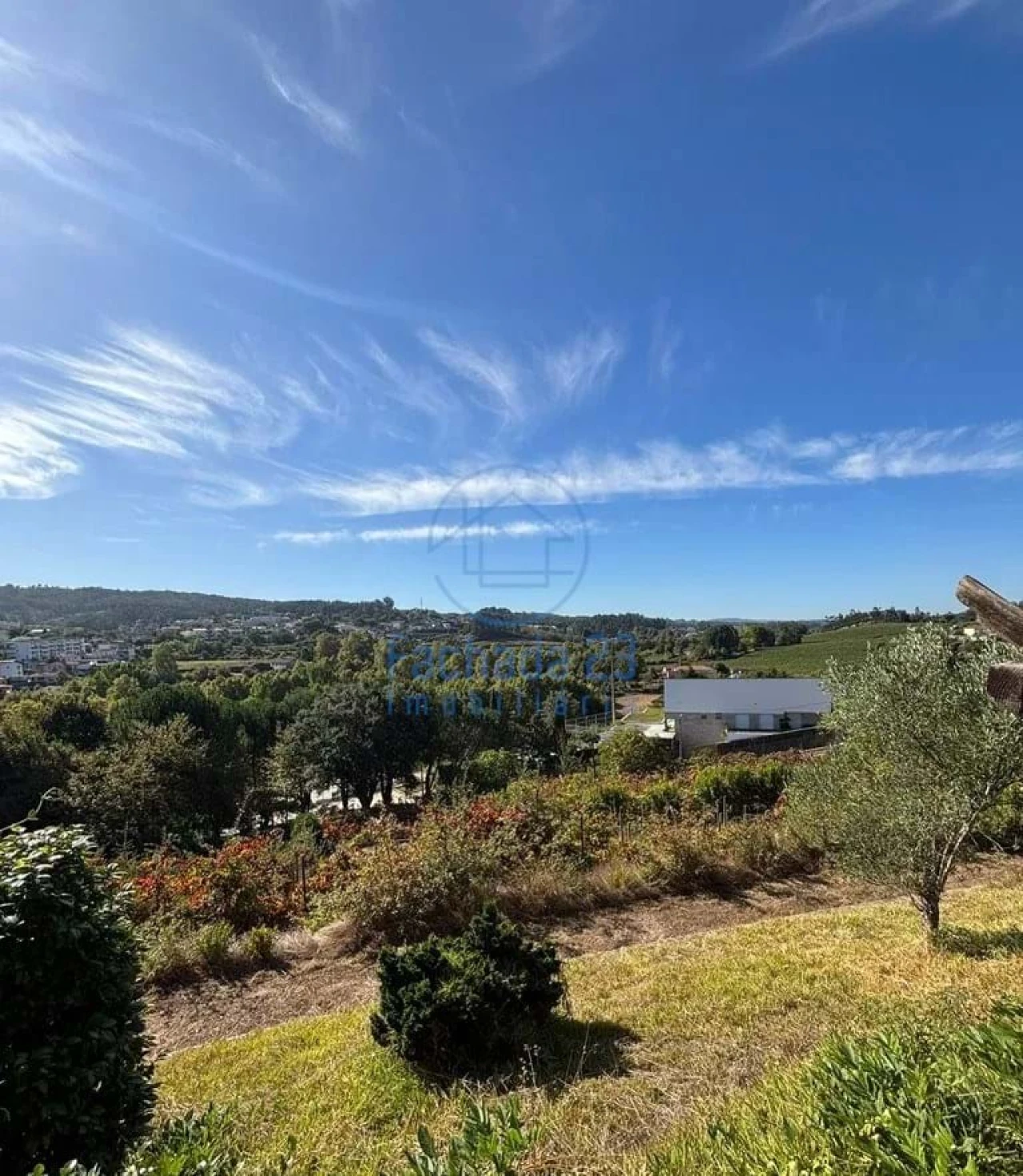 Moradia T5 para Venda em Meinedo Foto 18