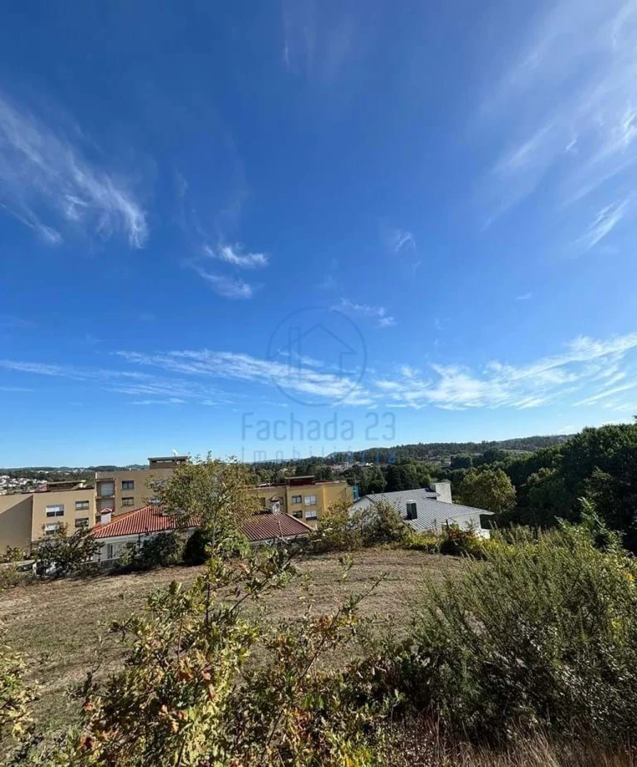 Moradia T5 para Venda em Meinedo Foto 35