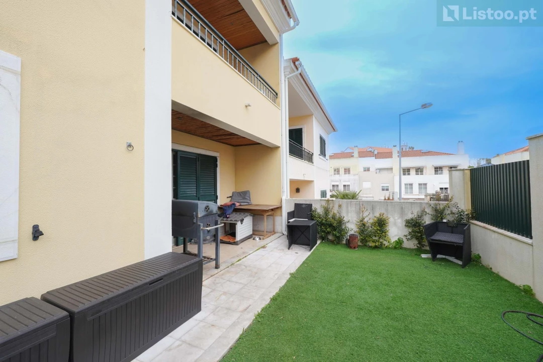 Moradia T5 para Venda em São Domingos de Rana Foto 37