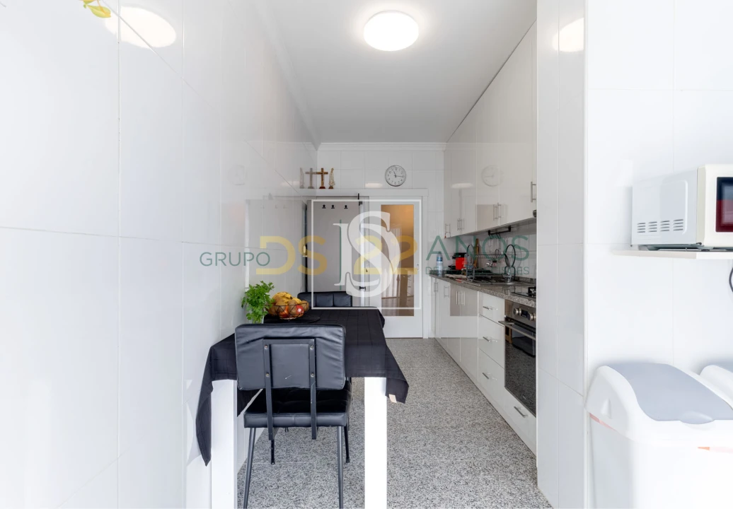 Apartamento T2 para Venda em Arvore Foto 11