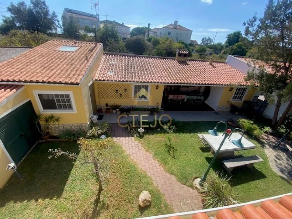 Moradia T2 para Venda em Seixal, Arrentela e Aldeia de Paio Pires Foto 3