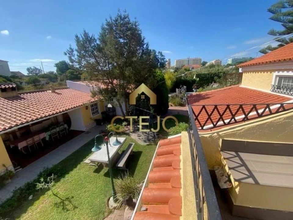 Moradia T2 para Venda em Seixal, Arrentela e Aldeia de Paio Pires Foto 11