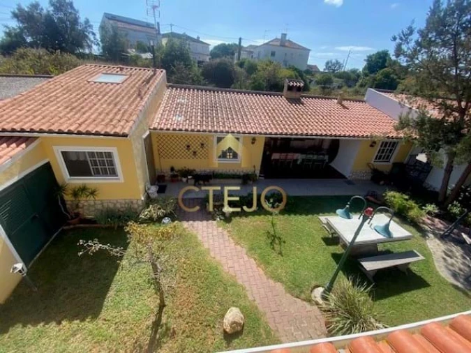 Moradia T2 para Venda em Seixal, Arrentela e Aldeia de Paio Pires Foto 12