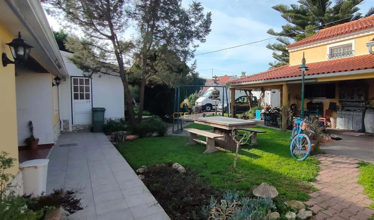 Moradia T2 para Venda em Seixal, Arrentela e Aldeia de Paio Pires Foto 50