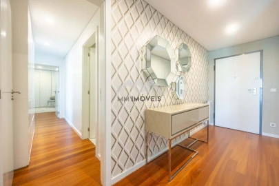 Apartamento T2 para Arrendamento em Ramalde