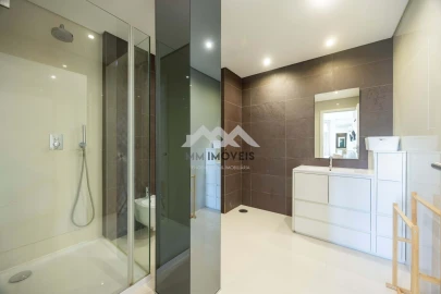Apartamento T2 para Arrendamento em Ramalde