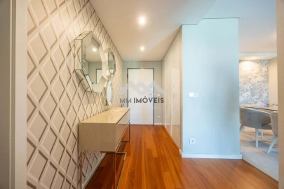 Apartamento T2 para Arrendamento em Ramalde
