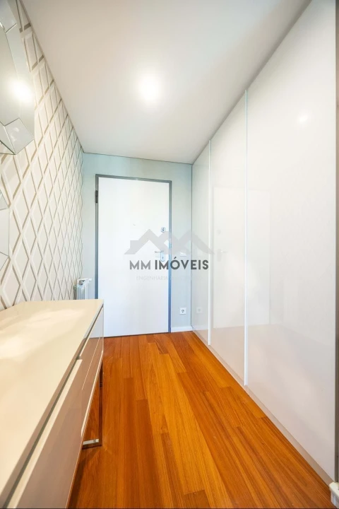 Apartamento T2 para Arrendamento em Ramalde