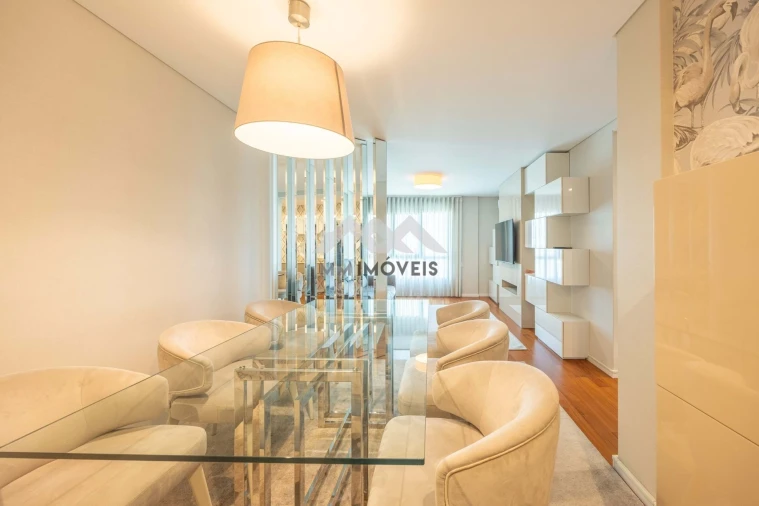 Apartamento T2 para Arrendamento em Ramalde Foto 32