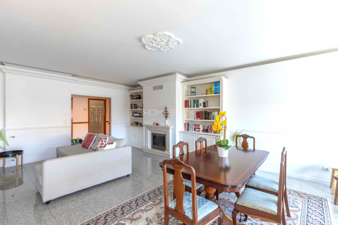 Apartamento T3 para Venda em São Domingos de Rana Foto 8