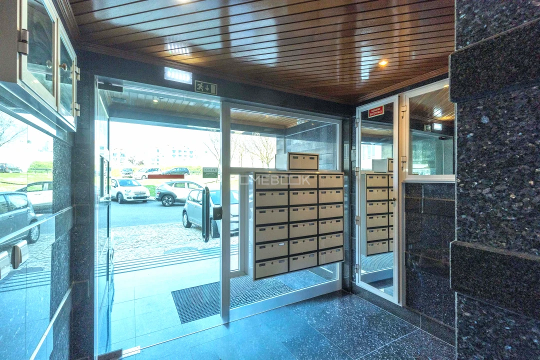 Apartamento T3 para Venda em São Domingos de Rana Foto 27