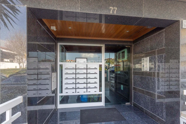 Apartamento T3 para Venda em São Domingos de Rana Foto 28