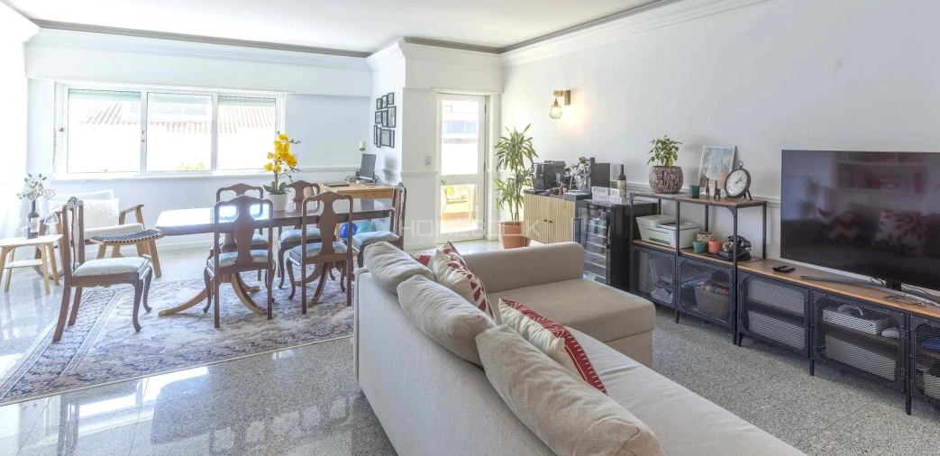 Apartamento T3 para Venda em São Domingos de Rana Foto 3