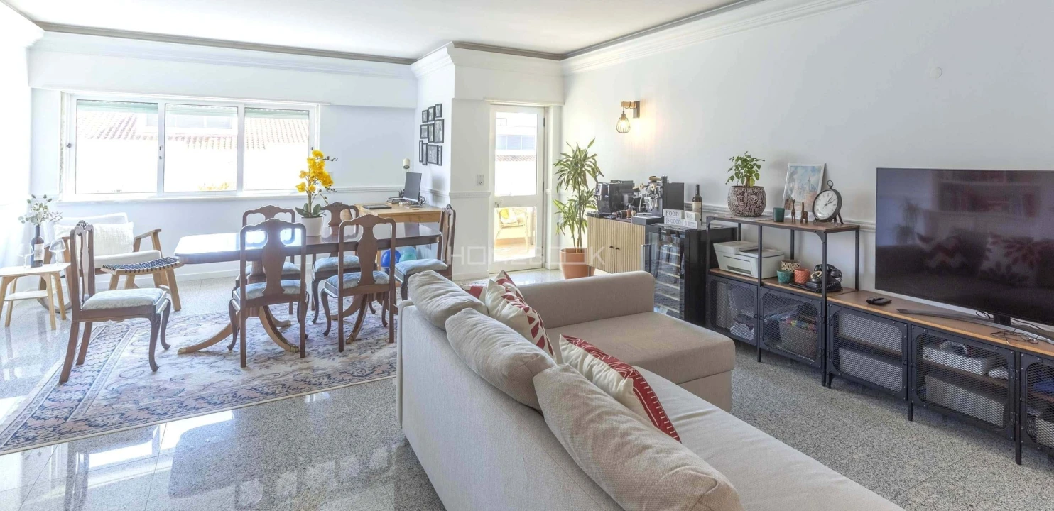 Apartamento T3 para Venda em São Domingos de Rana Foto 3