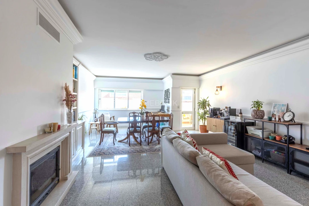 Apartamento T3 para Venda em São Domingos de Rana Foto 4